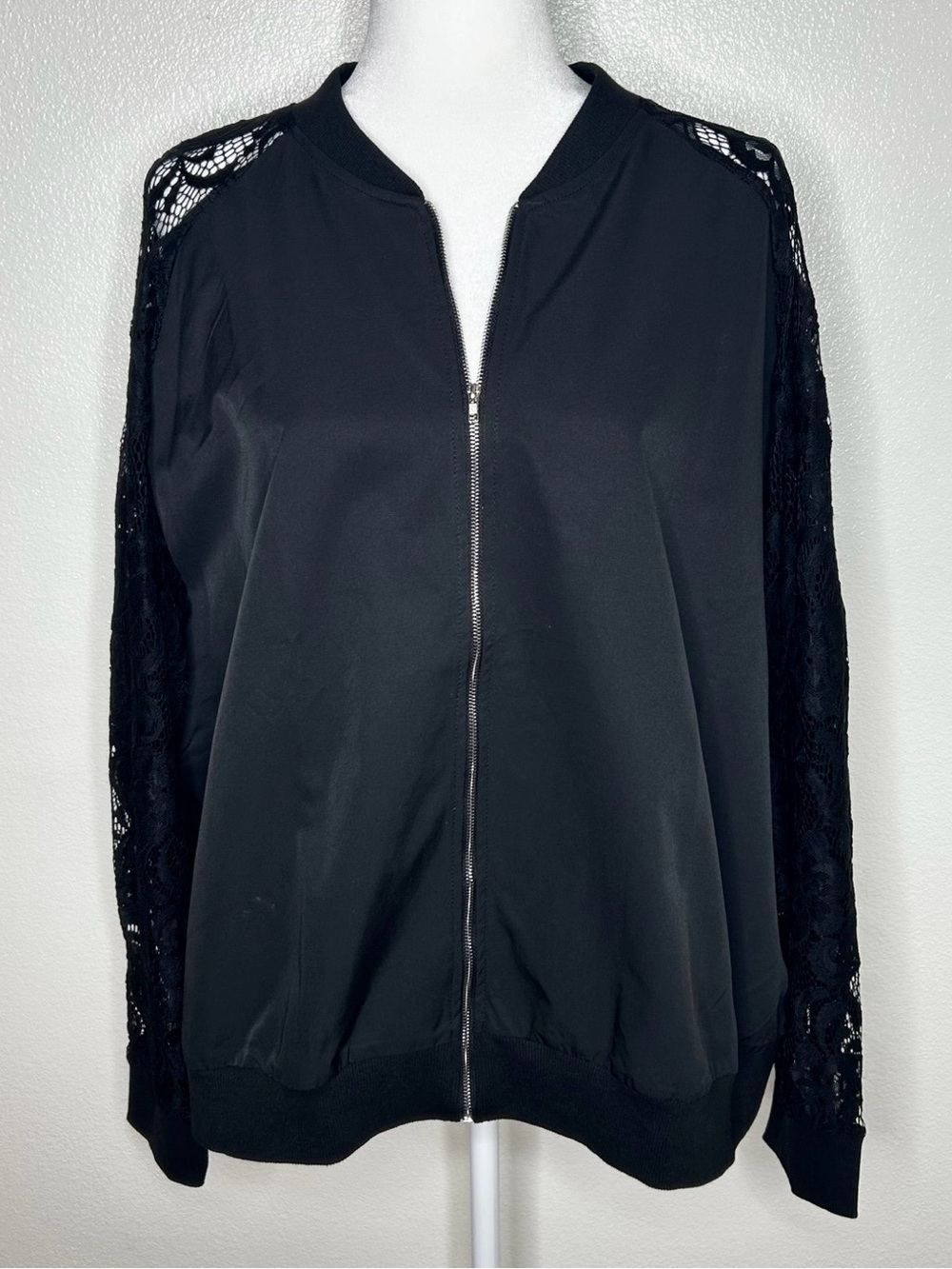 New Curvesoul Womens Black Lightweight Zip-Up Bomber Jacket Lace Sleeve Size 4XL